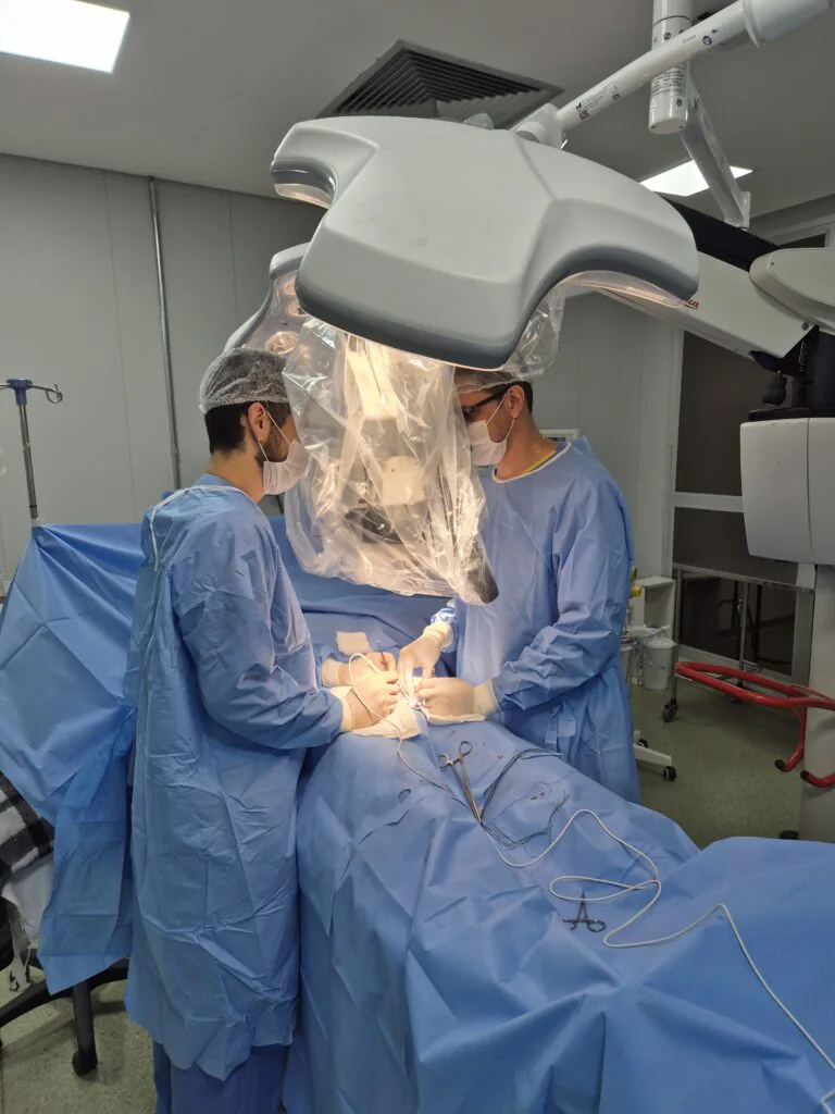 microcirurgia com dr. José Gonçalves Urologista